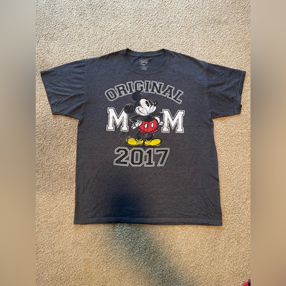 Walt Disney World Original Mickey Mouse Vintage T-Shirt (2017)